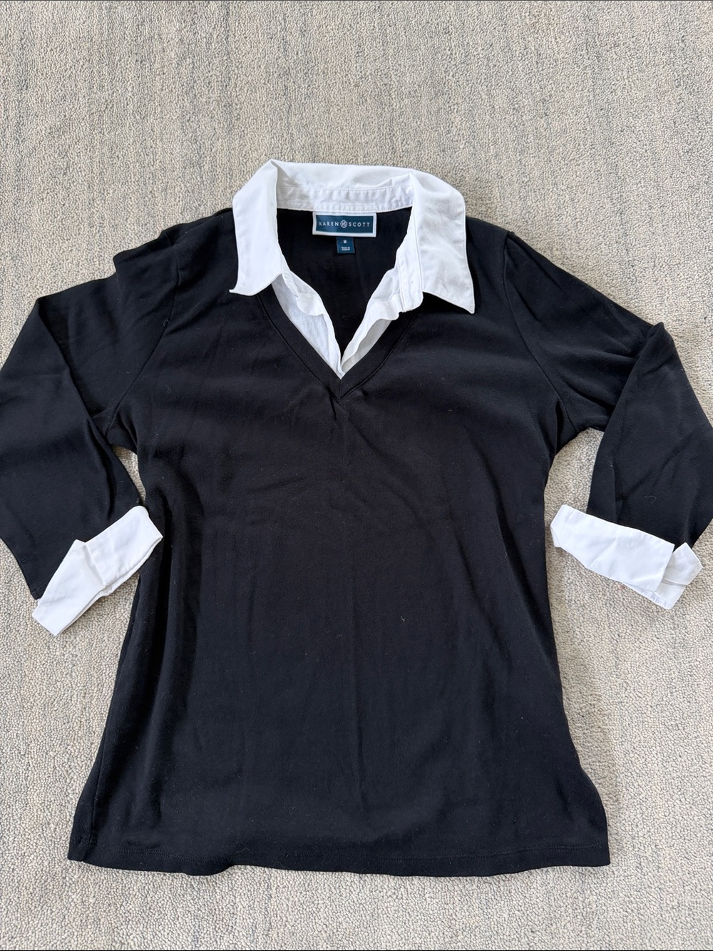 Karen Scott Black V-Neck 2 in one Top with White Collar and Cuffs 3/4 sleeves M